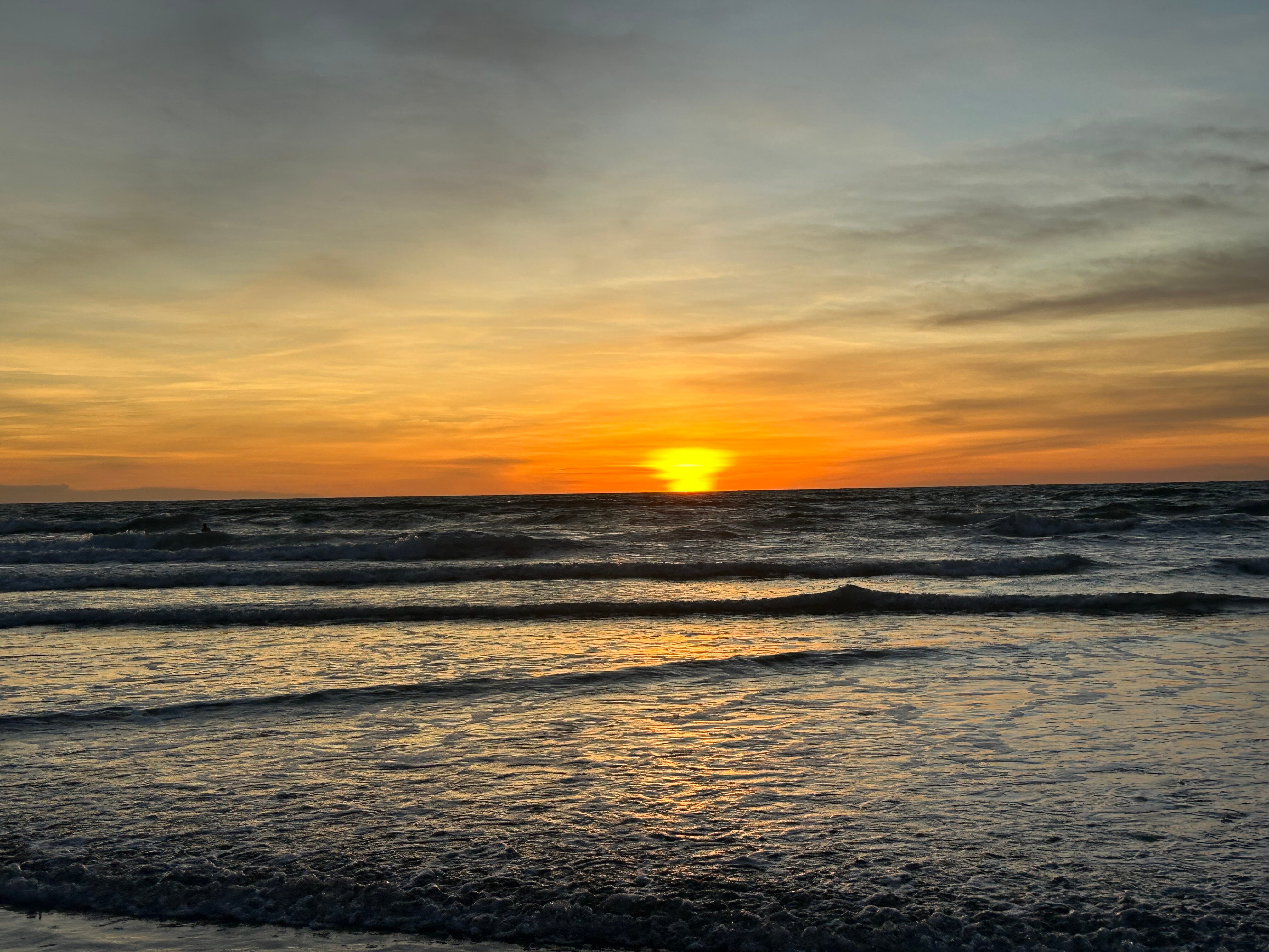 Yello Kuta Beachwalk Bali-官方