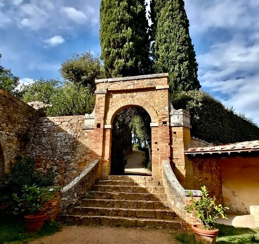 Horti Leonini-圣奎里科多尔恰必去景点
