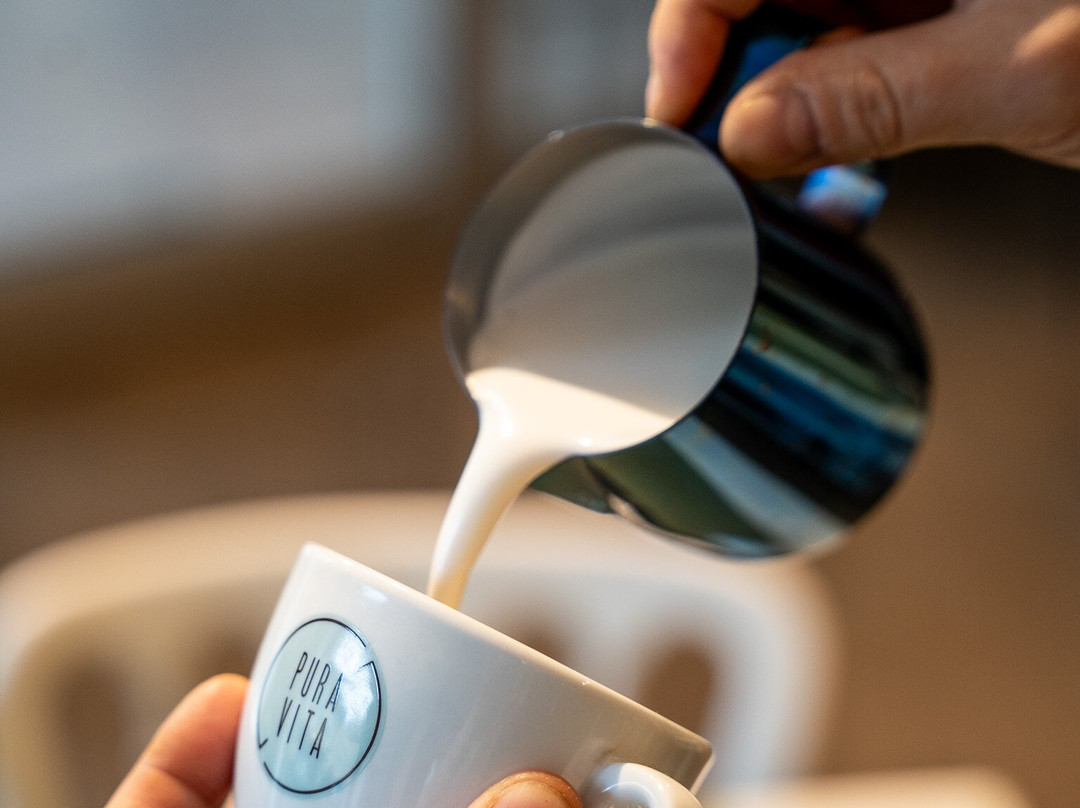 Amelìe Caffe, Vini E Sapori-Lograto必去景点