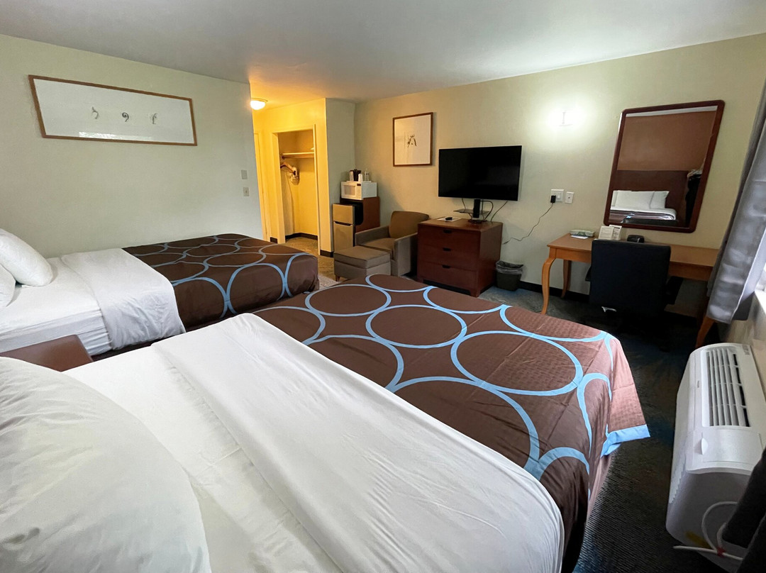 Red Carpet Inn and Suites Plymouth主图