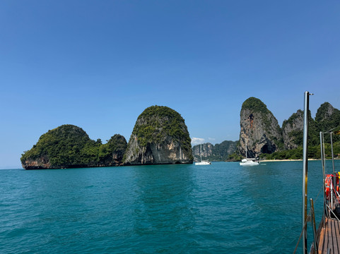 Meka Catamaran-甲米必去景点