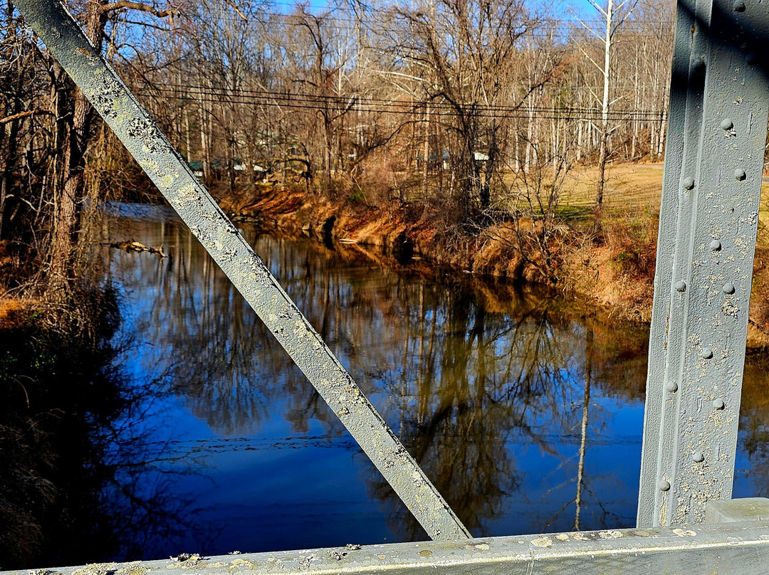 Cherry Hill Road Bridge-Street必去景点