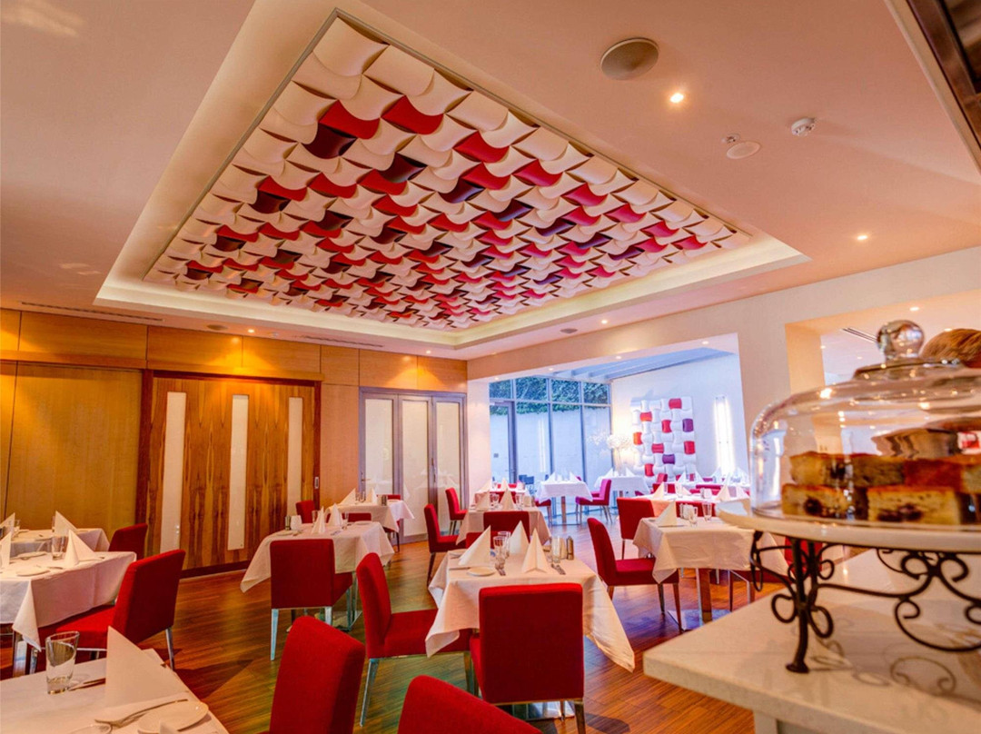 曼特拉查尔斯酒店 - 朗塞斯顿主图