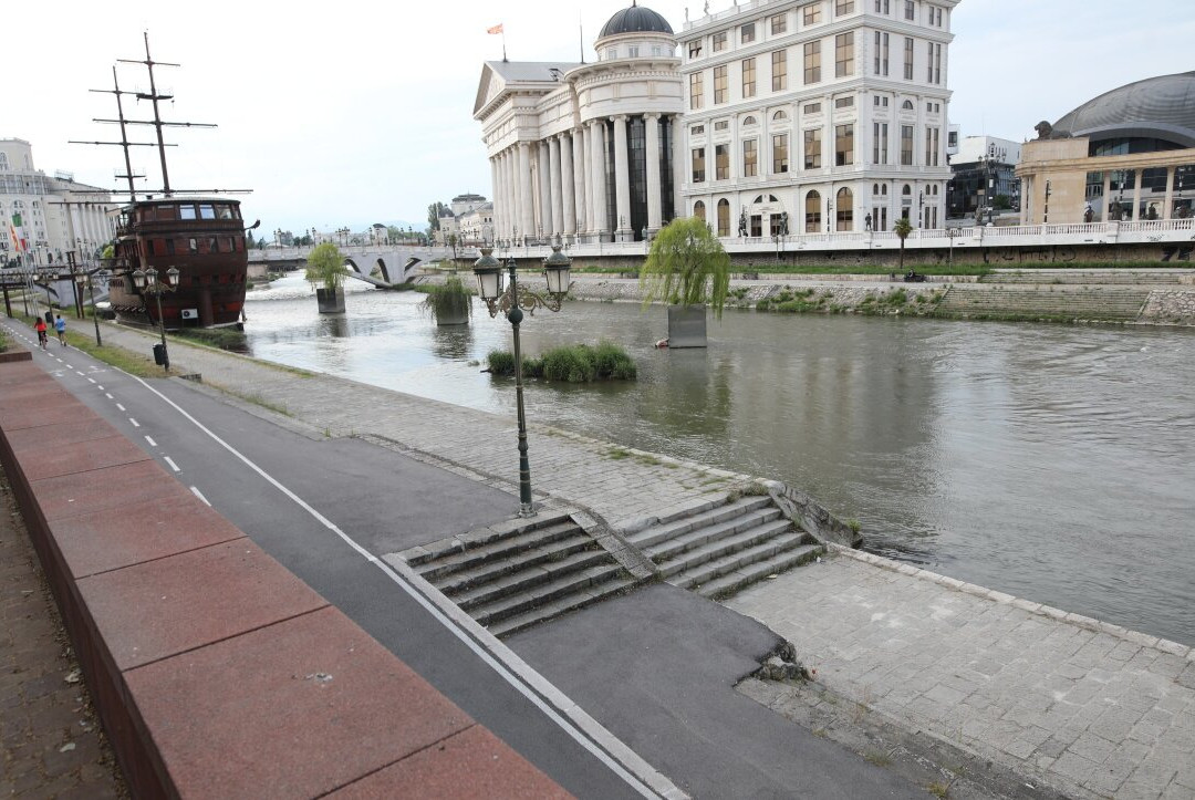 Statue Divers-斯科普里必去景点