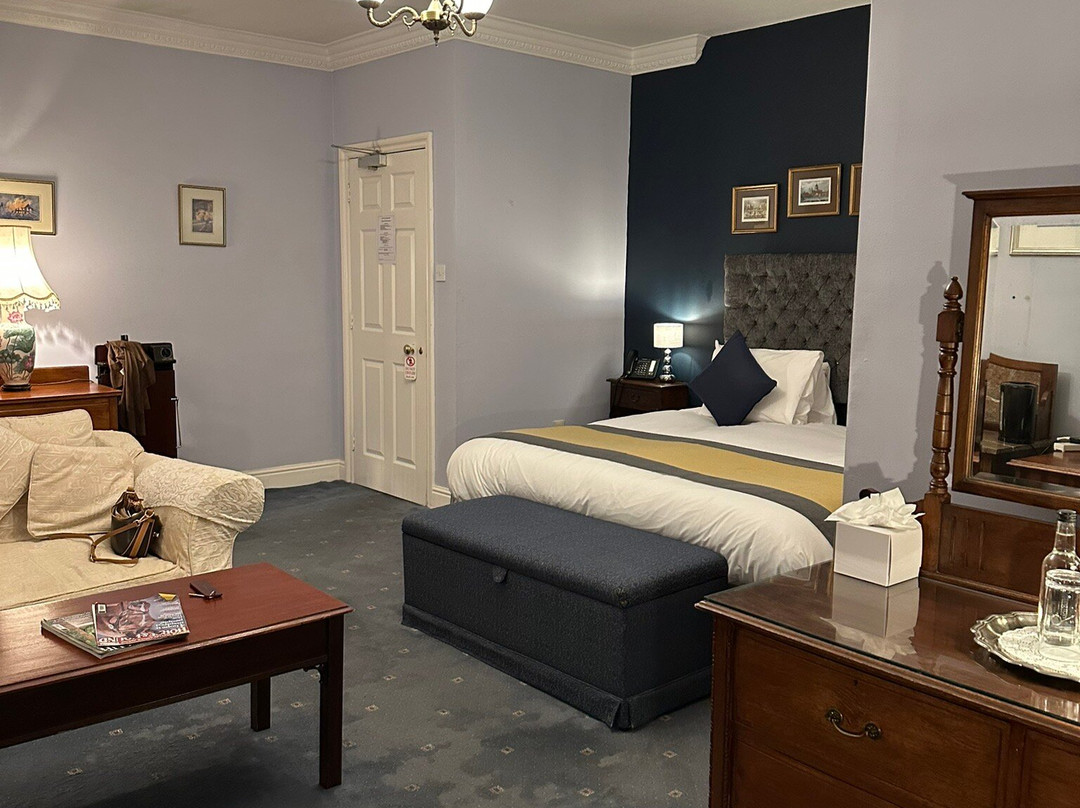 Corse Lawn House Hotel主图