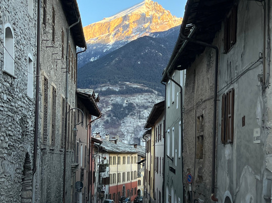 奥伯耶维耶雷酒店主图