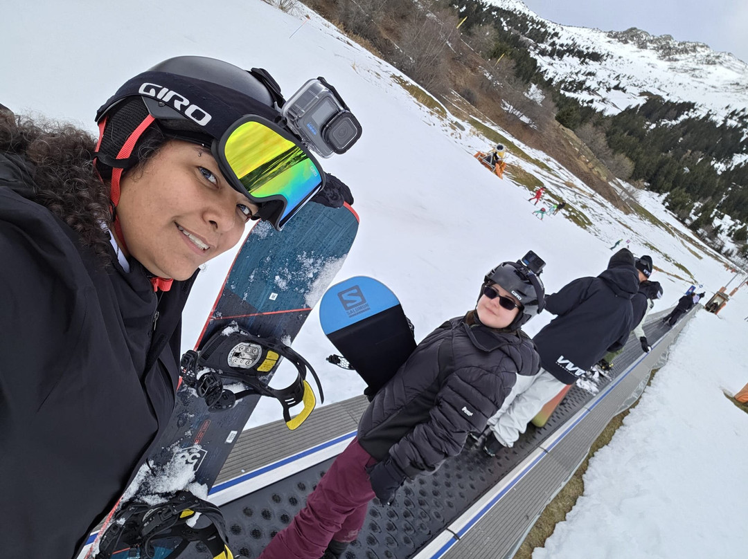 Vivid Snowboarding-韦比尔必去景点