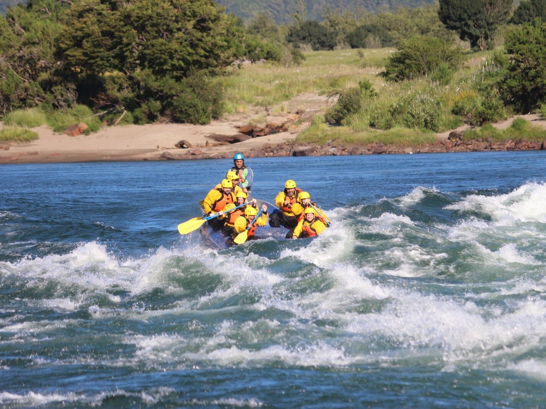 Aoni Rafting Patagonia-Coyhaique必去景点