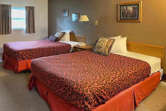 贝尔维拉布鲁克赛德汽车旅馆靠近拉什莫尔山主图