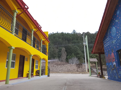 特玛兹科尔生态酒店主图