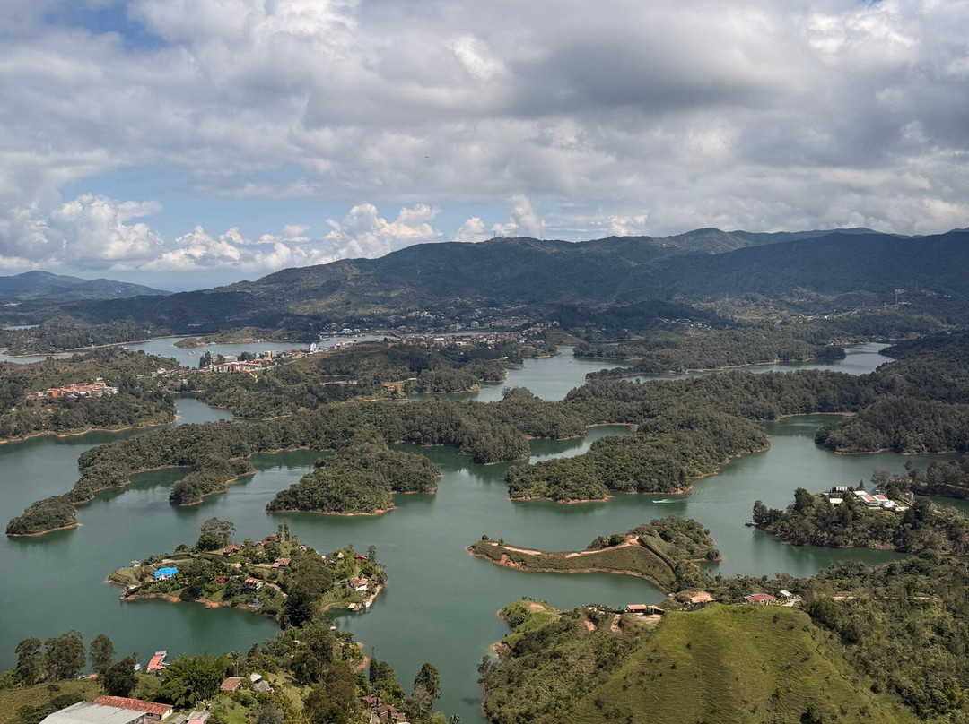 El Penon de Guatape-Guatape必去景点
