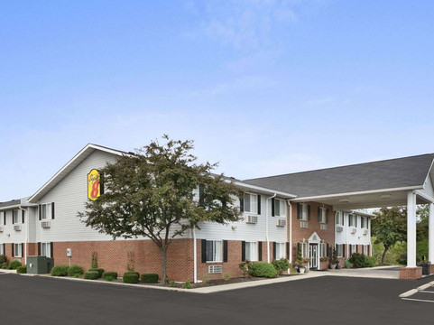 华盛顿温德姆速8酒店主图