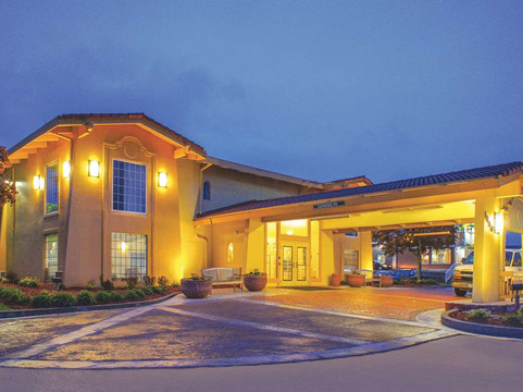 Coal Valley酒店住宿-La Quinta Inn by Wyndham Moline Airport