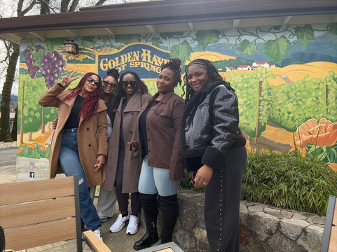 金沙湾温泉酒店主图