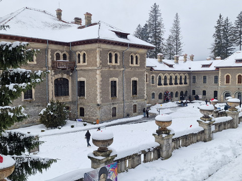 Cantacuzino Castle-布什泰尼必去景点