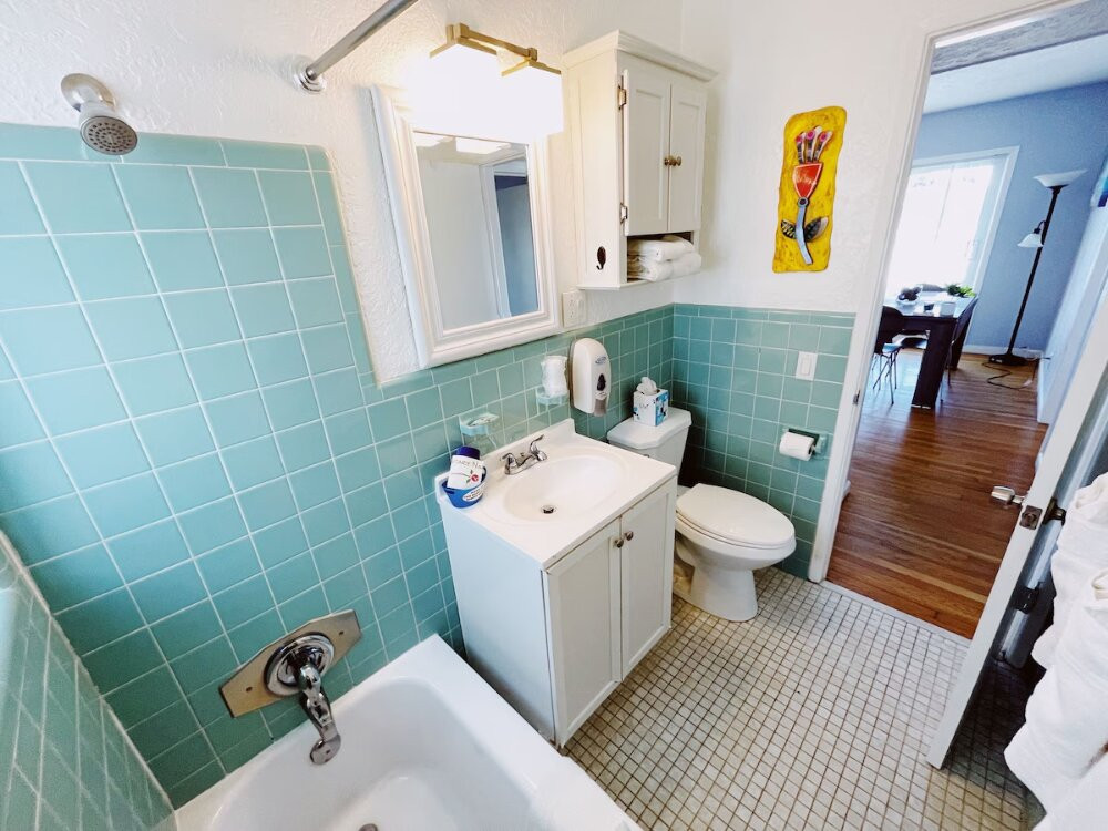 低调大逃亡公寓