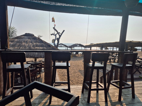 Shelter Beach Restaurant