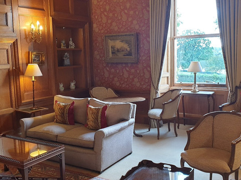 金洛克之家酒店主图