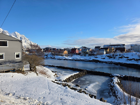Nordland旅游景点-Henningsvaer