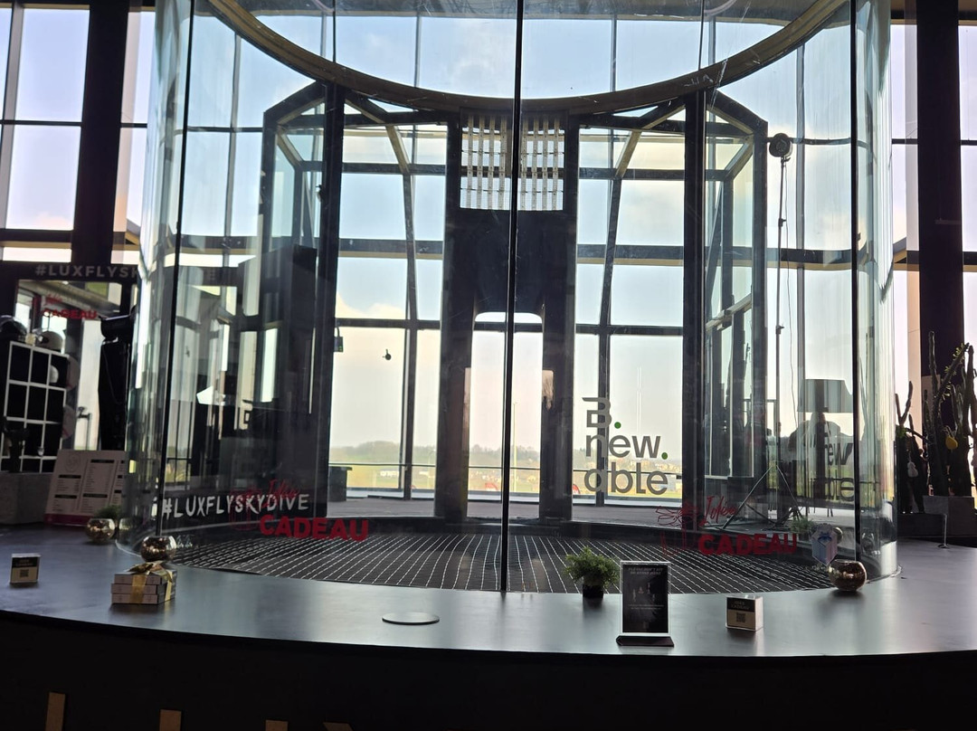 LUXFLY Indoor Skydive-阿尔隆必去景点