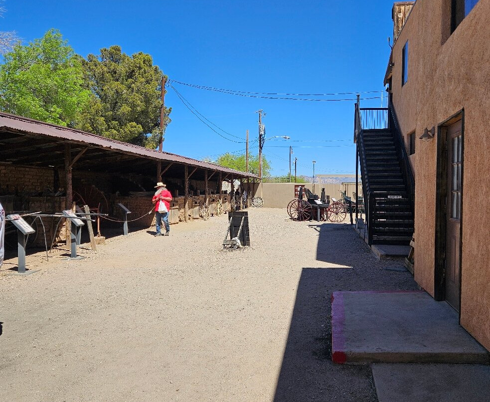 O.K. Corral-墓碑镇必去景点