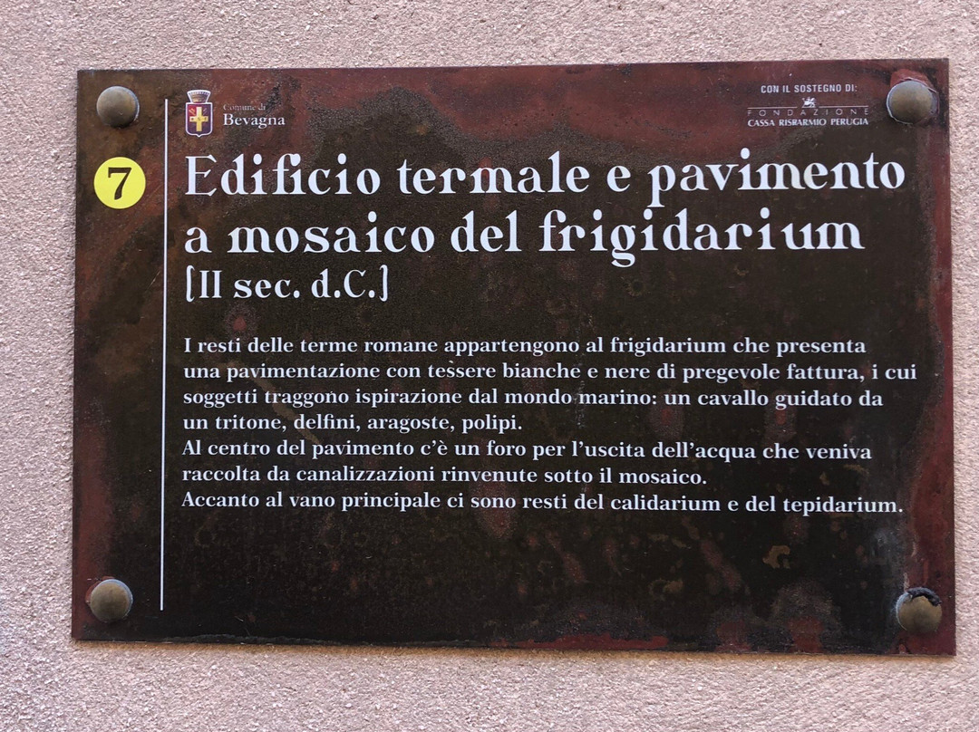 Edificio delle Terme Romane-Bevagna必去景点