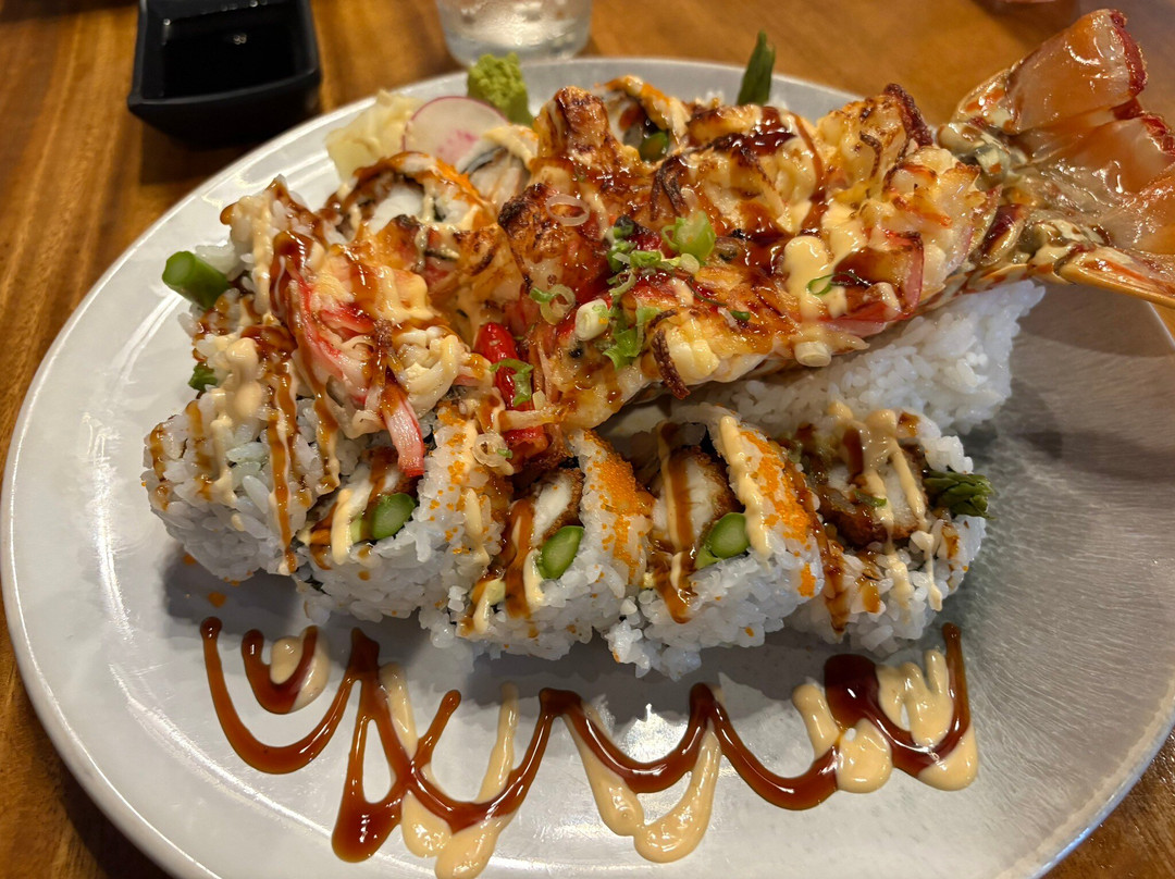 MAKS Asian Kitchen & Sushi