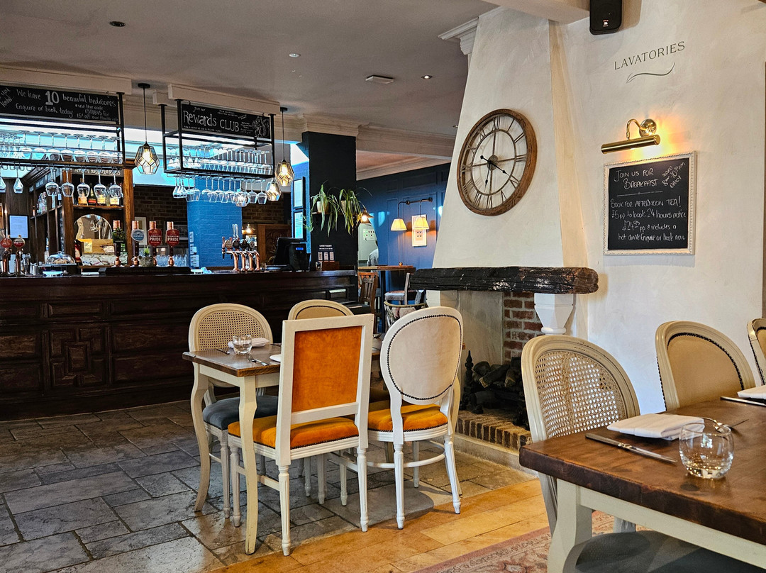 波顿熊酒店主图