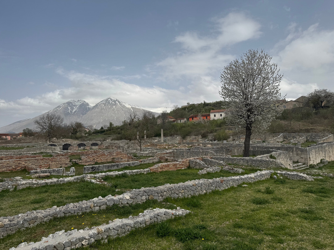 Area Archeologica di Alba Fucens-Massa D'Albe必去景点