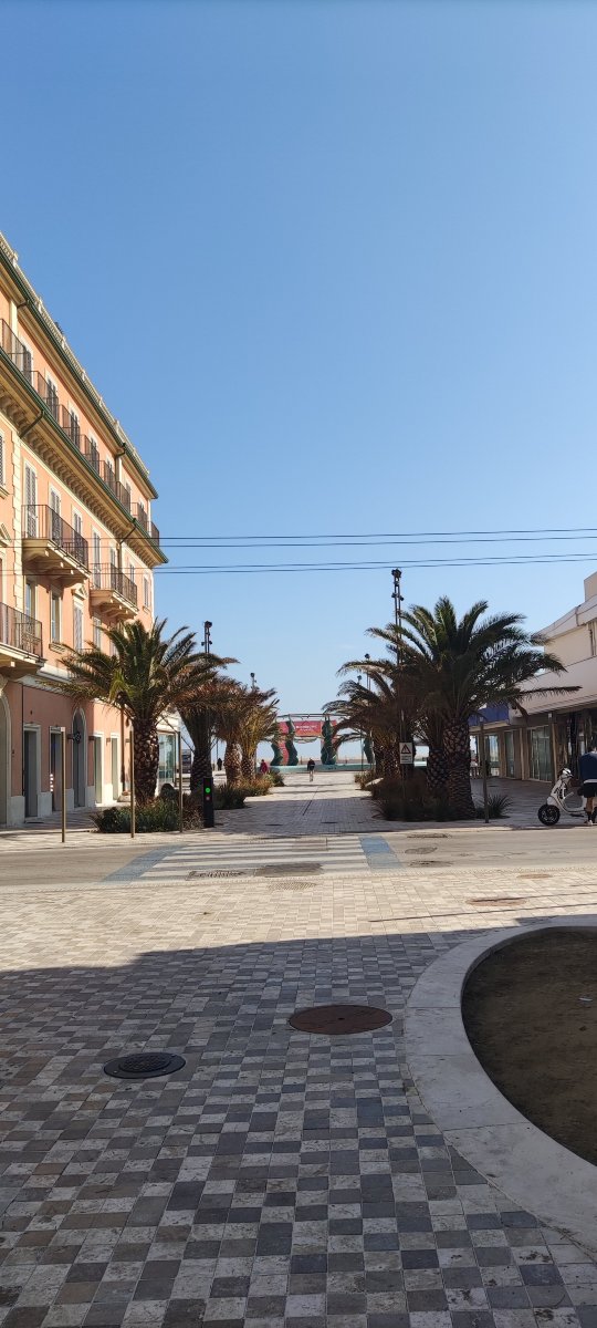 好莱坞酒店-旅行者