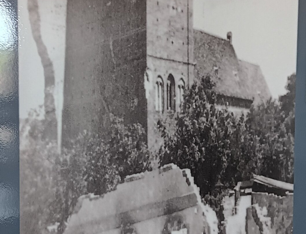 St. Laurentius und St. Nikolaus-Sandau必去景点