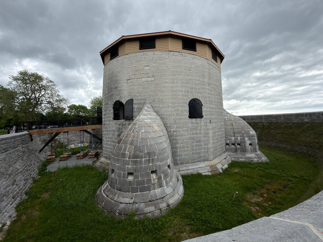 Murney Tower National Historic Site-金斯顿必去景点