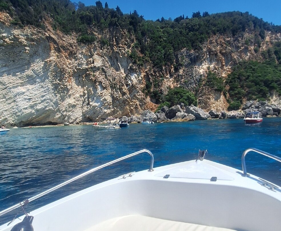 Paleokastritsa Beach-Paleokastritsa必去景点