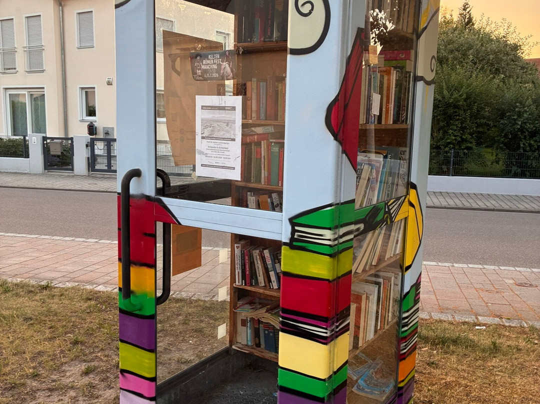 Bücherschrank