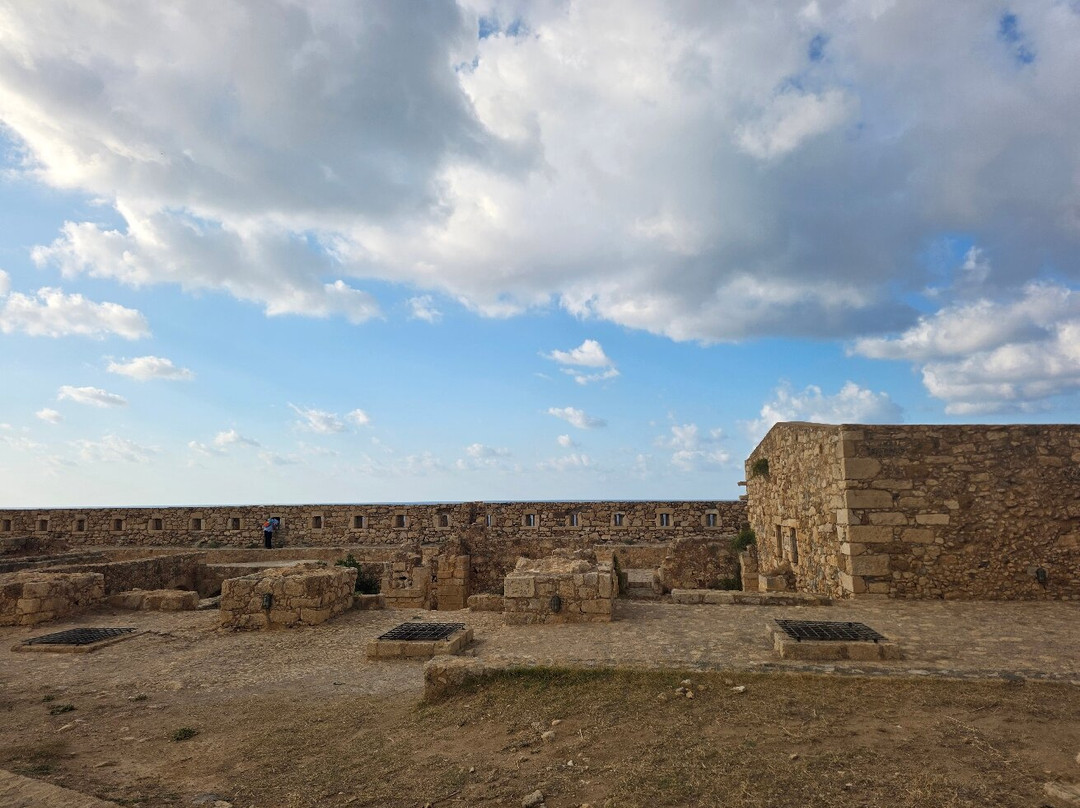 The Venetian Fortezza-雷斯蒙必去景点