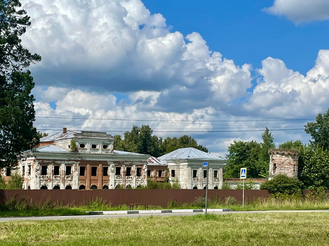 Usad'ba Chernyshevykh-Yaropolets必去景点