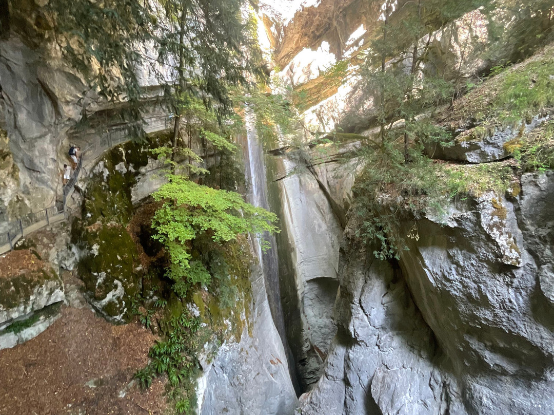 Cascade d'Angon-Angon必去景点