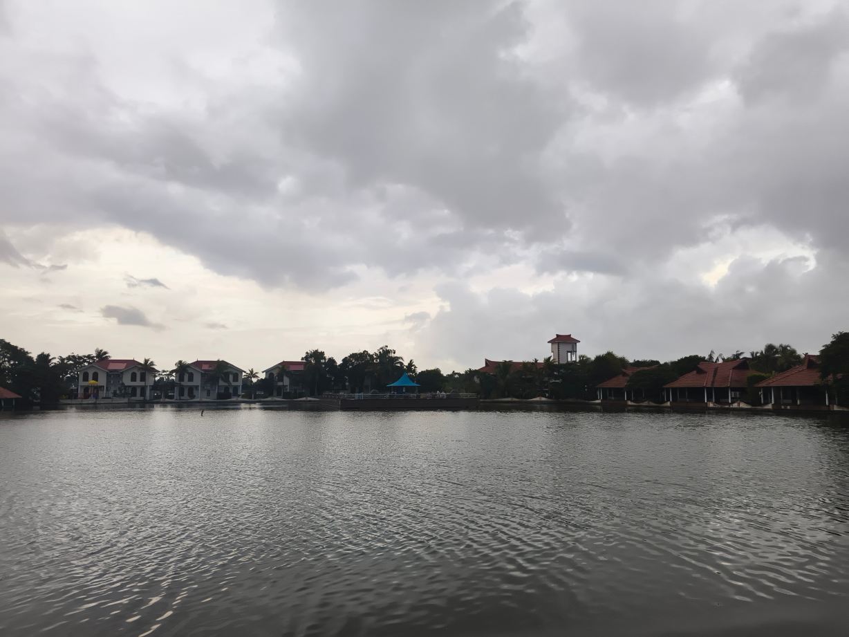 阿勒皮斯特林湖宫酒店-旅行者