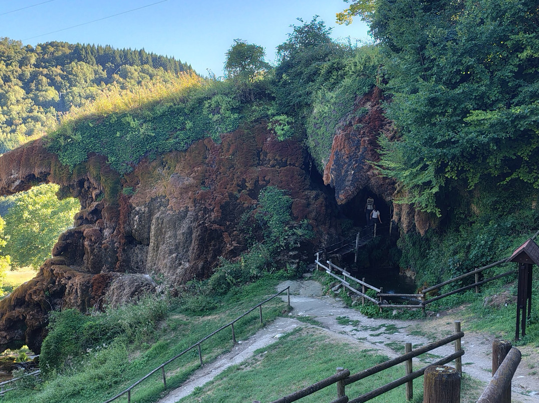 Grotte di Labante-Castel d'Aiano必去景点