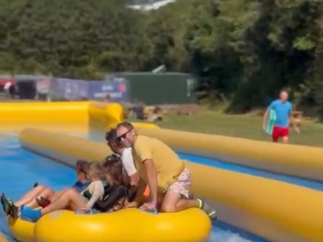 Mega Slip And Slide Cornwall-Blackwater必去景点