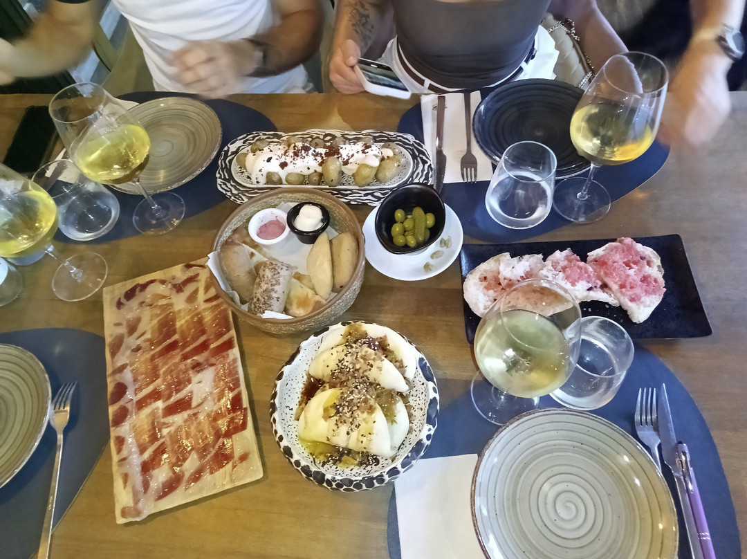 Tabaré Gastrobar