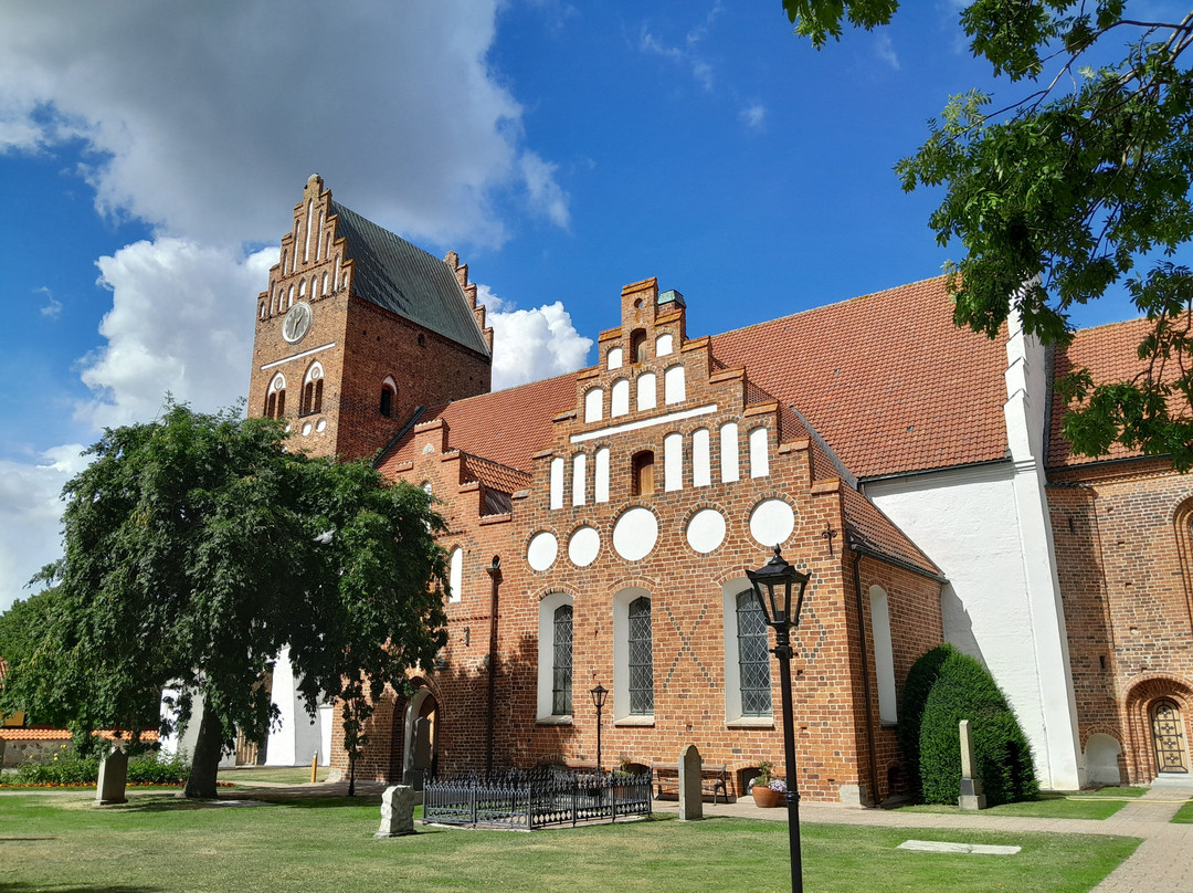 Åhus S:ta Maria kyrka-Ahus必去景点