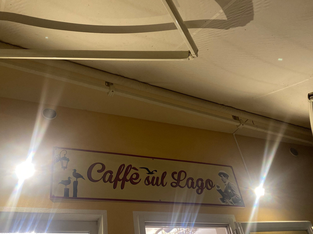 Caffe sul Lago