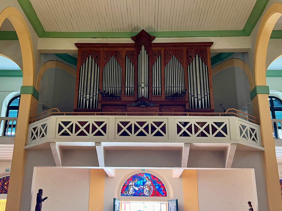 St. Sauveur Cathedral-卡宴必去景点