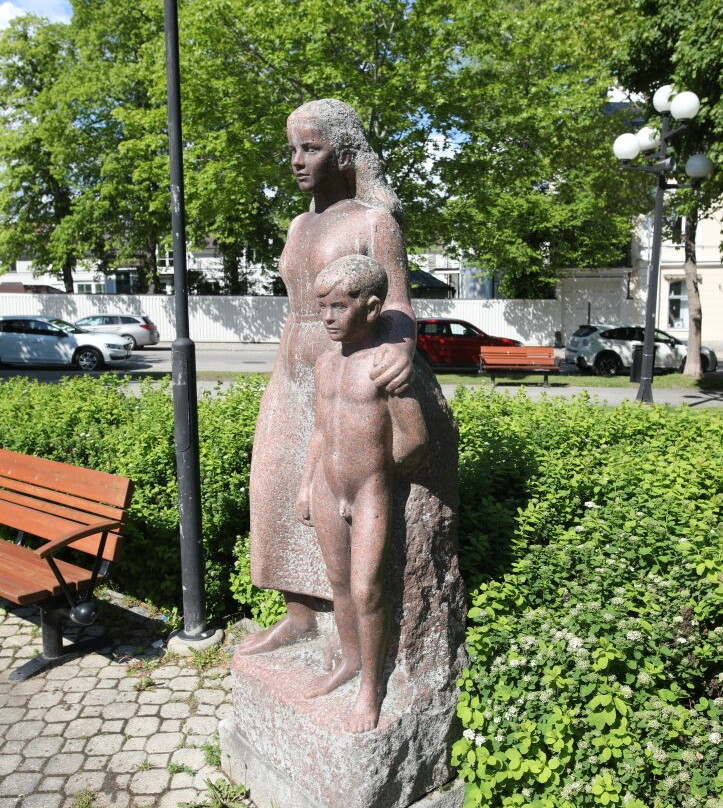 Statue Fiskarflickan (Statue de la Fille du pêcheur)-Hudiksvall必去景点