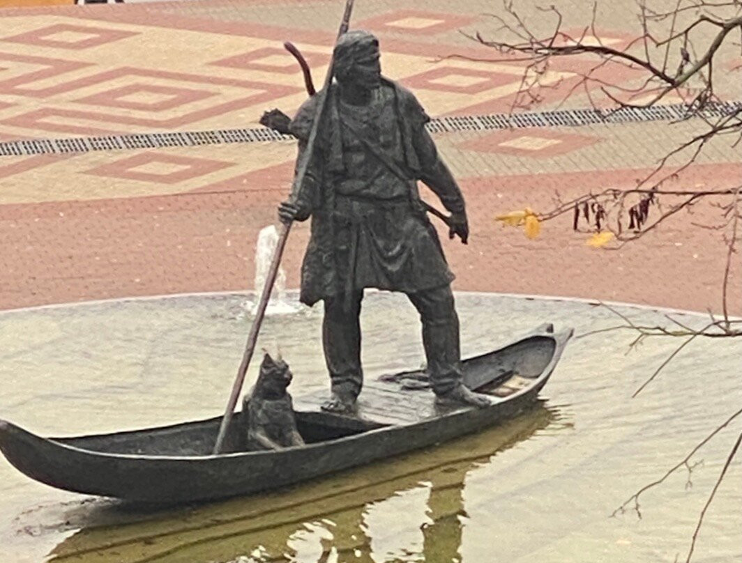 First Gomel Boatman-哥梅尔必去景点