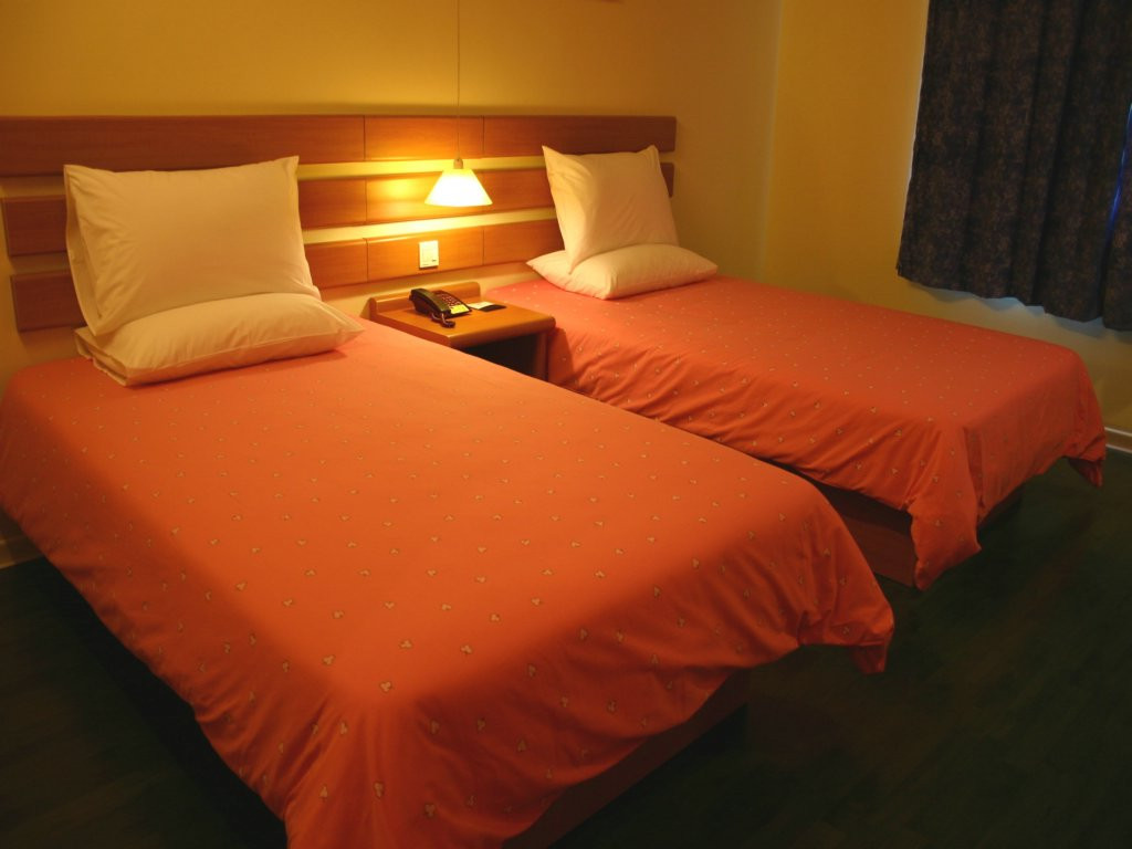 昆明如家东站店主图