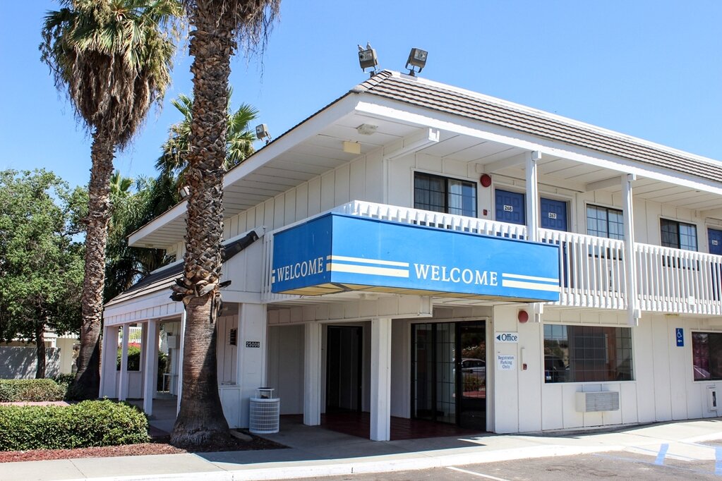 Motel 6 Coalinga East-官方