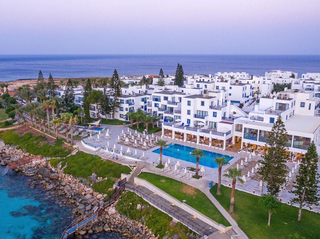Louis Nausicaa Beach