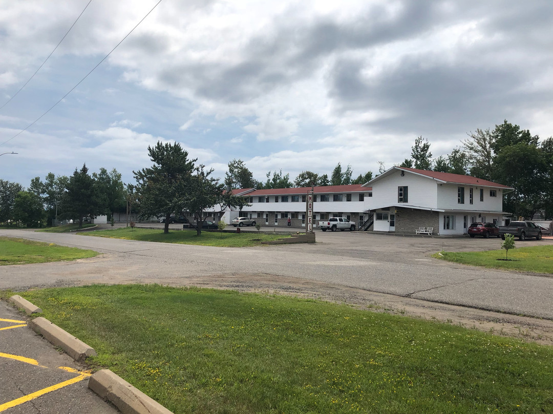 Voyageur Motel